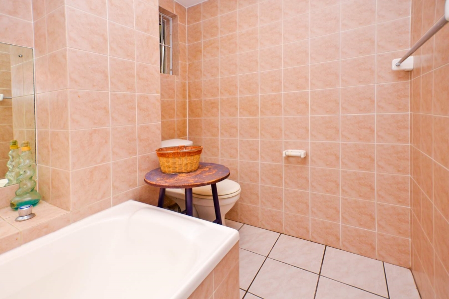 To Let 2 Bedroom Property for Rent in Sea Point Western Cape